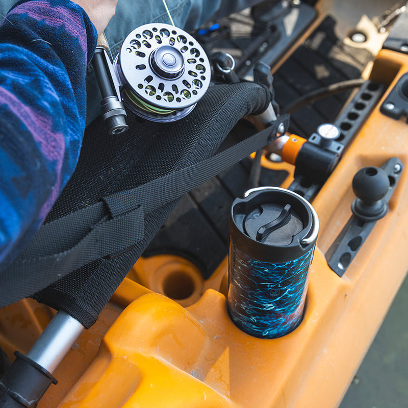 16oz-tkwide-with-cafe-cap-mossy-oak-l9 16oz_tumbler_mossyoak_bass_cafe_kayak_top_square.jpg