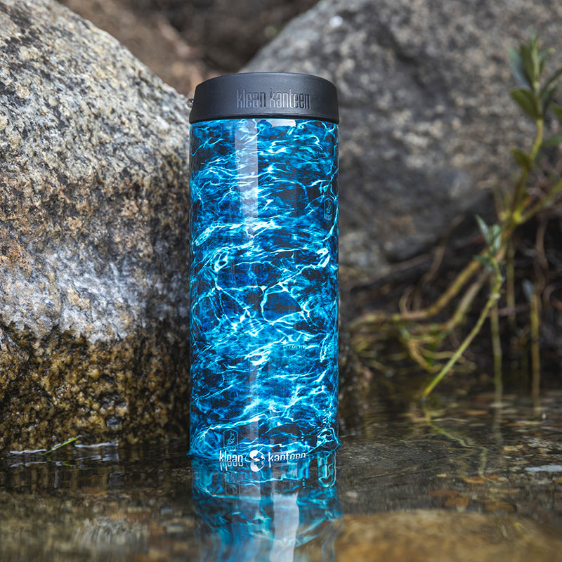 16oz-tkwide-with-cafe-cap-mossy-oak-l9 16oz_tumbler_mossyoak_bass_cafe_water_closeup_square.jpg