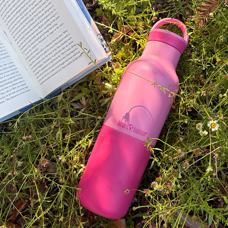 20oz-rise-classic-with-arch-loop-cap-x9 20oz_rise_classic_insulated_bottle_cashmere_rose_grass_book_square.jpg