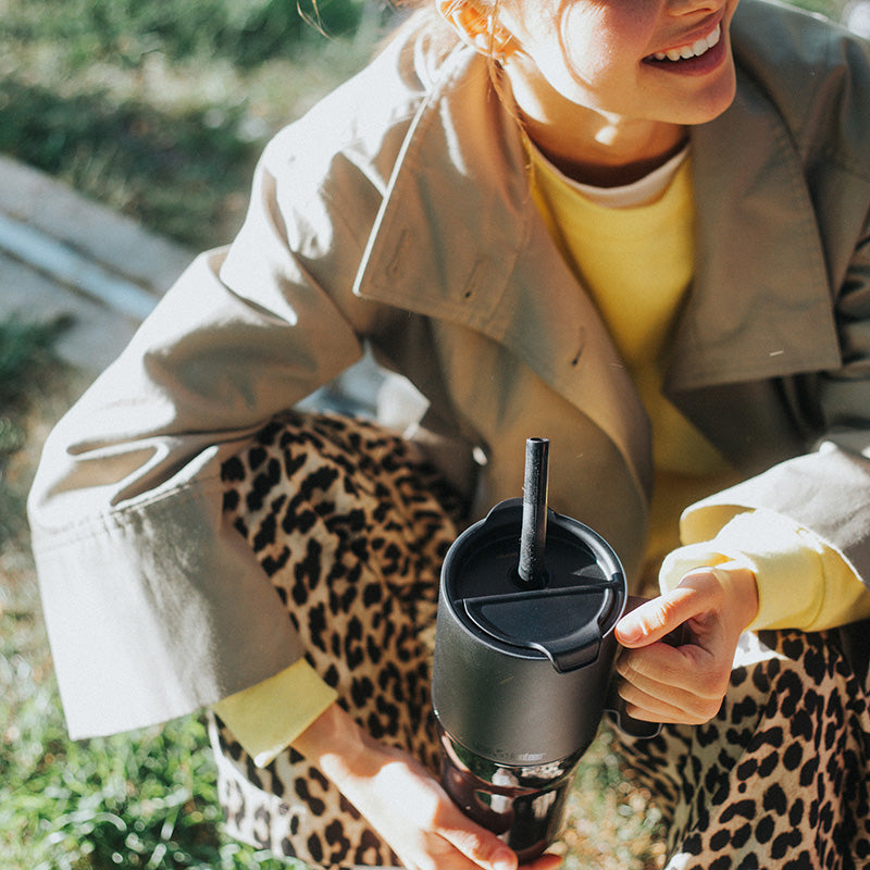 26oz-rise-tumbler-with-straw-lid-y3 26oz_rise_tumbler_black_woman_topview_square.jpg