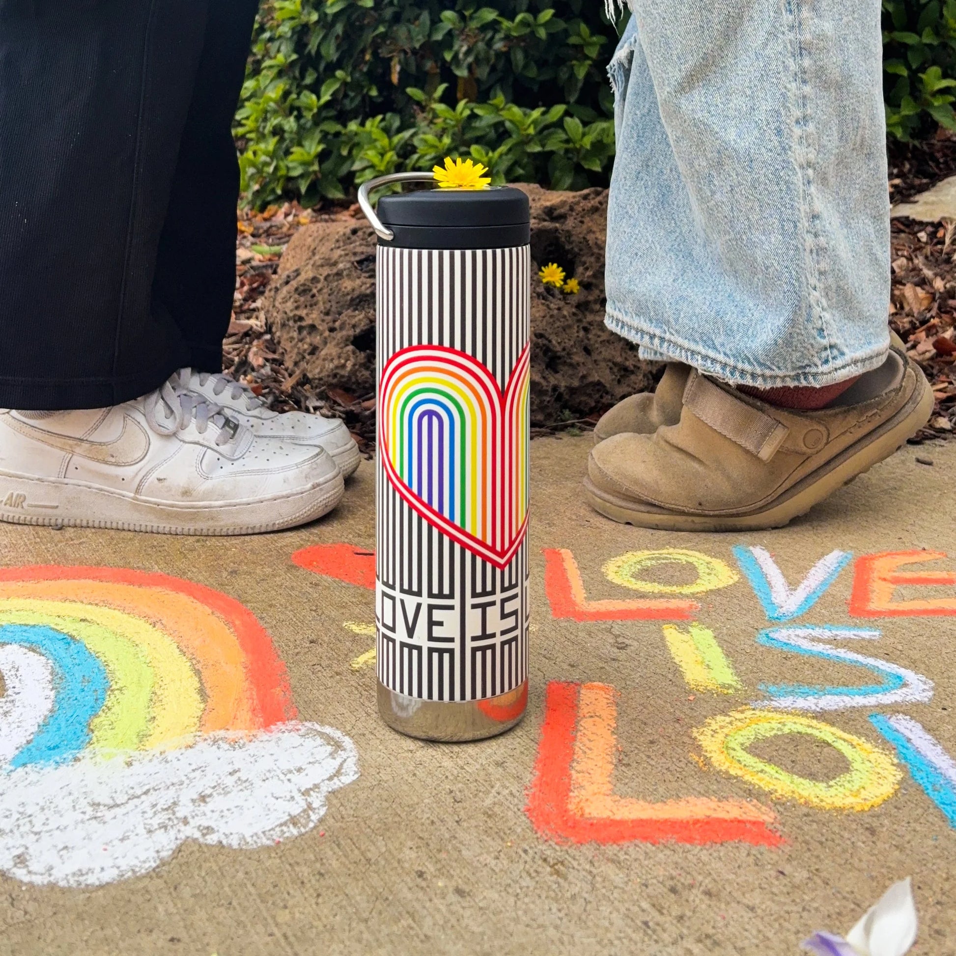 20oz-tkwide-with-twist-cap-pride-stripes-z9 Pride-2.webp