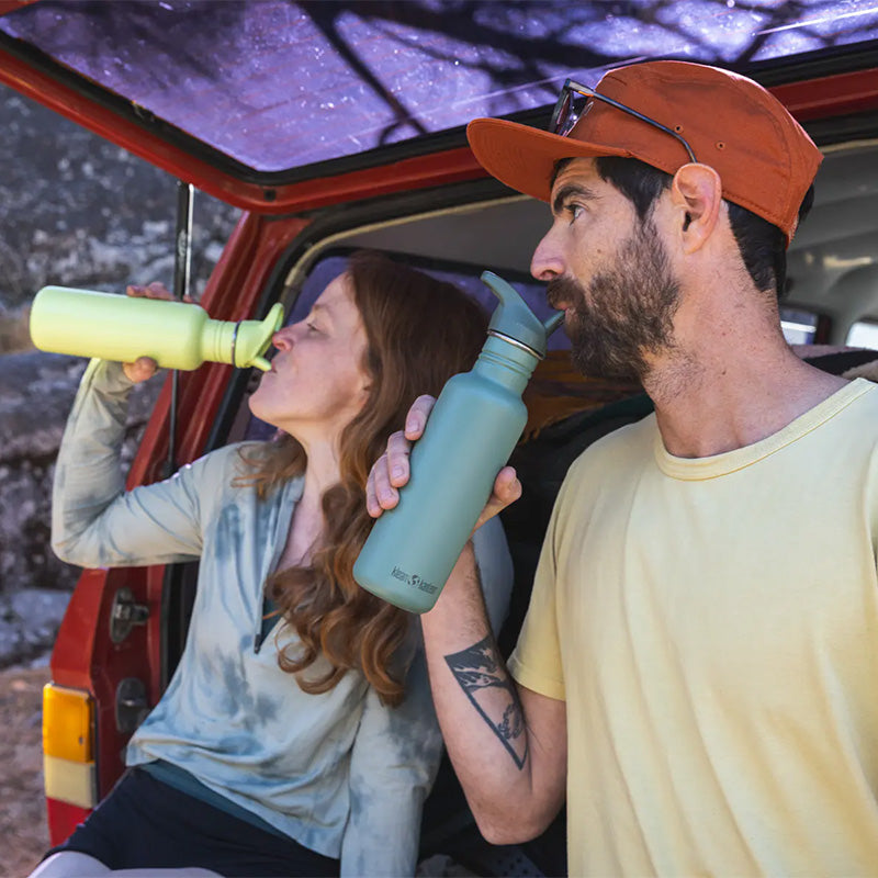 classic-flip-seal-sport-cap-no-straw-t7 classic_27oz_flip_seal_couple_tailgate_tip-sip_square.jpg