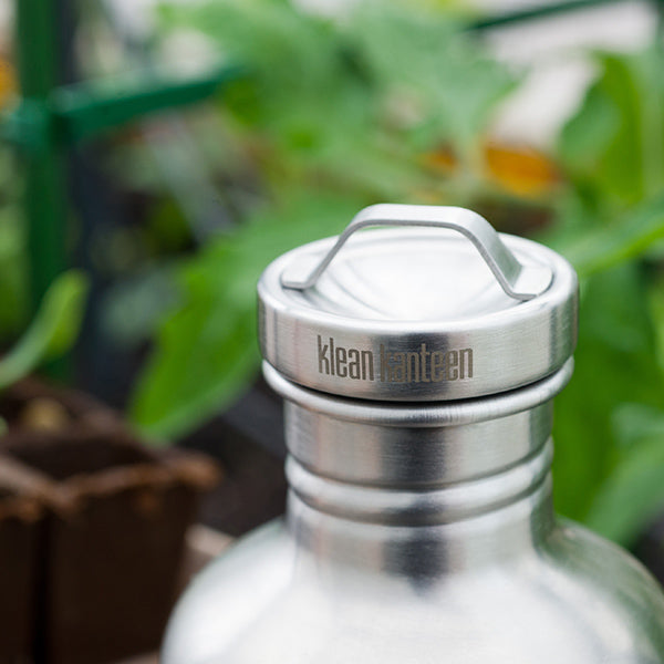 classic-steel-loop-cap-a4 stainless_cap_garden_lifestyle.jpg