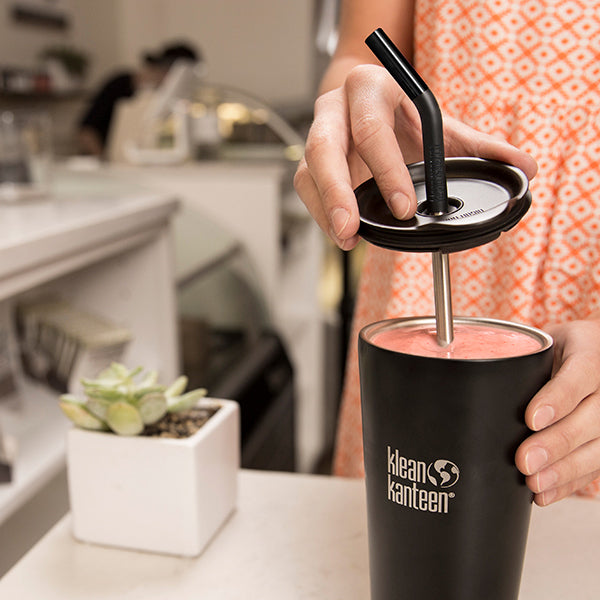 tumbler-straw-lid-with-straw-m1 steel_straw_smoothie-At-Counter-With-Lid_lifestyle_a071dbd2-9fd8-4eea-b04c-2a3732ff8612.jpg