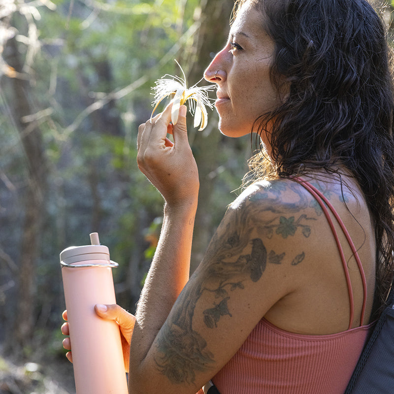 20oz-tkwide-made-to-do-more-bundle-n8 tkwide_20oz_insulated_bottle_twist_woman_flower_costarica_square.jpg